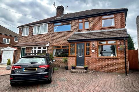 4 bedroom semi-detached house for sale, Yarwood Close, Heywood, Greater Manchester, OL10