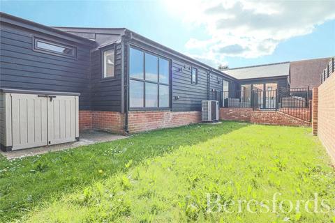 2 bedroom bungalow for sale, Smiths Yard, Great Bardfield, CM7