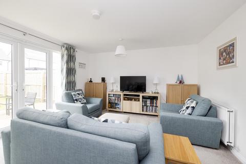 112 Cadwell Crescent, Gorebridge, EH23 4NG