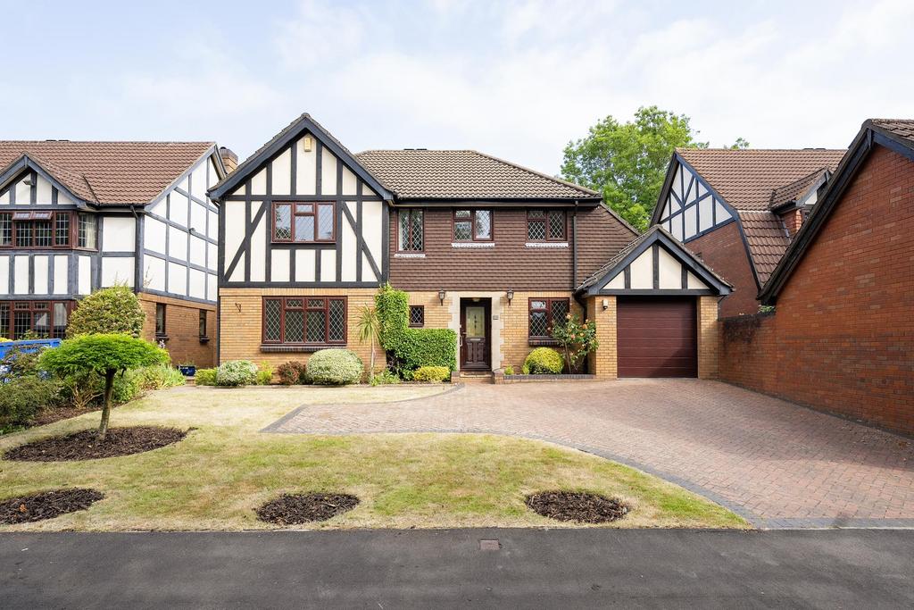 Ridgeway Court, The Ridgeway, BS10 5 bed detached house £3,000 pcm (£
