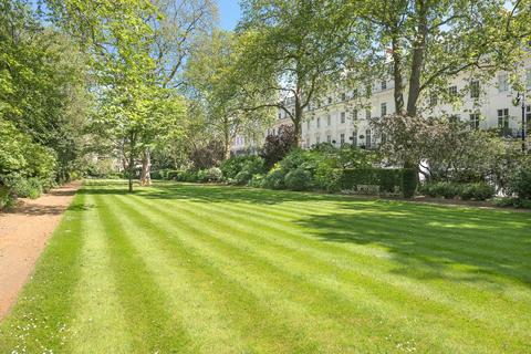 3 bedroom penthouse for sale, Eaton Square, London