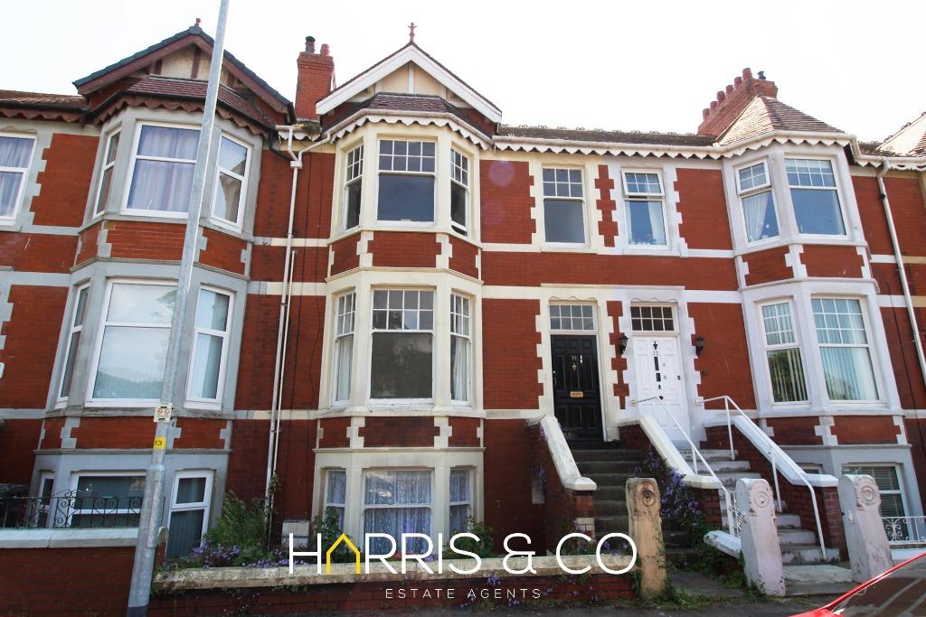Mount Road, Fleetwood, FY7 4 bed block of apartments for sale £240,000
