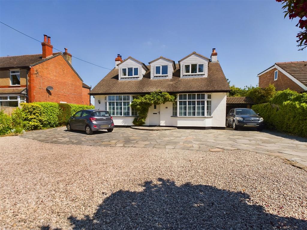 BESCAR BROW LANE, SCARISBRICK, ORMSKIRK 4 bed detached house for sale