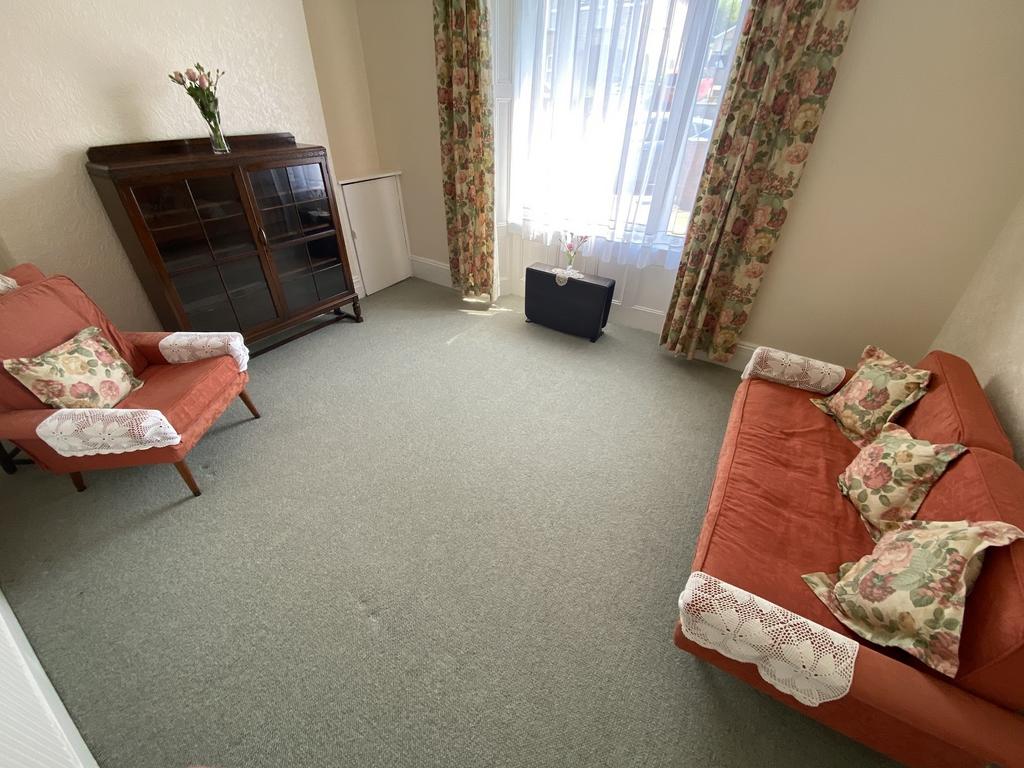 Bethel Road, Llansamlet, Swansea, City And County of Swansea. 2 bed