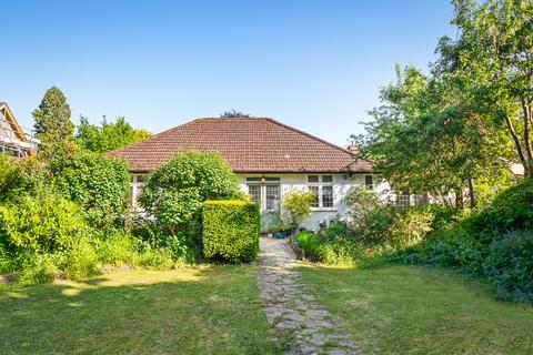 52 Leatherhead Road, Ashtead, KT21 2SY