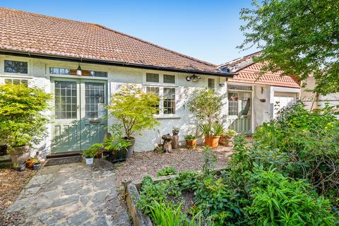 52 Leatherhead Road, Ashtead, KT21 2SY