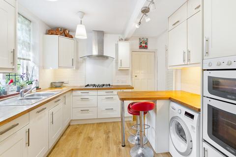52 Leatherhead Road, Ashtead, KT21 2SY