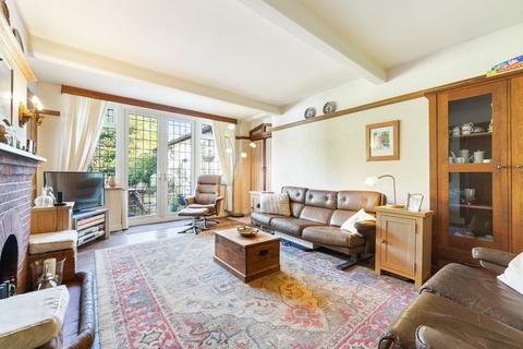 52 Leatherhead Road, Ashtead, KT21 2SY
