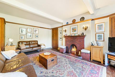52 Leatherhead Road, Ashtead, KT21 2SY