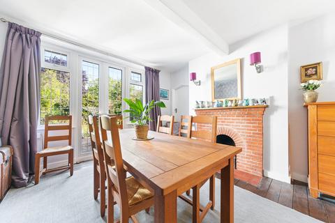 52 Leatherhead Road, Ashtead, KT21 2SY