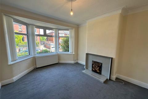 3 bedroom semi-detached house to rent, Glendale Road, Eccles, Manchester, M30
