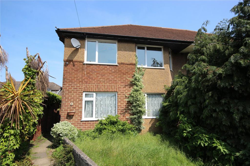 St Drive, Cheltenham, Gloucestershire, GL51 2 bed apartment £850 pcm (£196 pw)