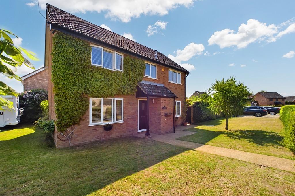 Nunnery Drive, Thetford 4 bed detached house for sale £375,000