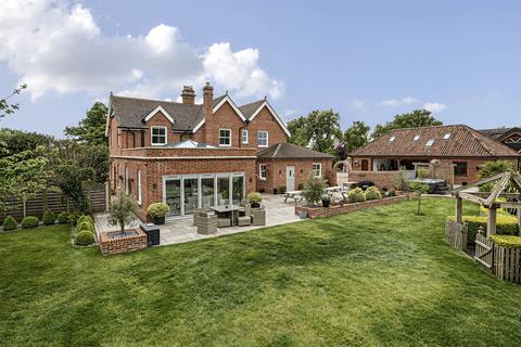 5 bedroom detached house for sale - Framingham Earl Road, Yelverton, Norwich