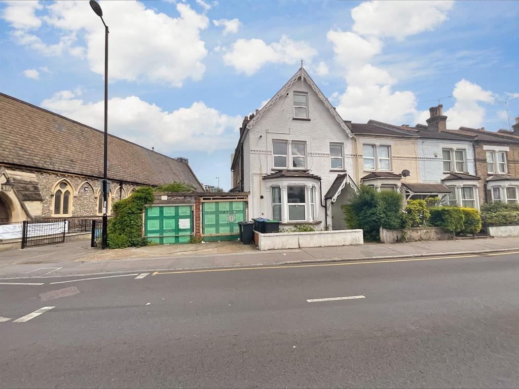 Southbridge Road, Croydon, Surrey 3 bed flat for sale £300,000