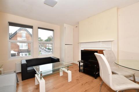 3 bedroom flat for sale, Southbridge Road, Croydon, Surrey