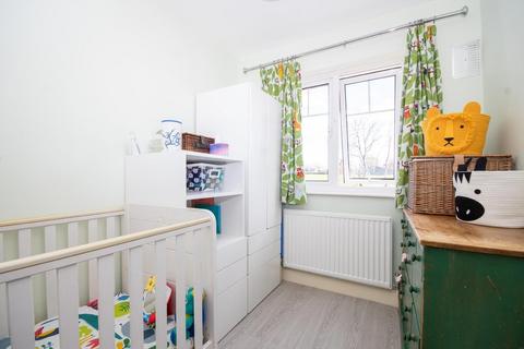 42 Middleton Drive, Pinner, HA5 2PG
