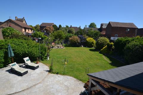 19 Belton Grove, Grantham, NG31 9HH