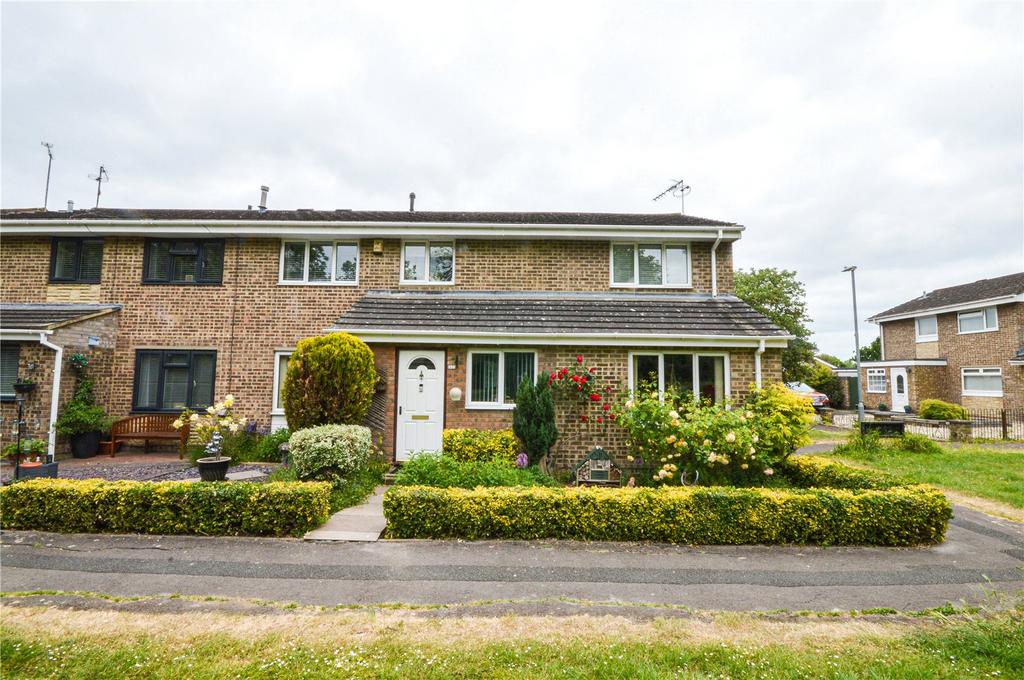 Elmore, Eldene, Swindon, SN3 4 bed semidetached house for sale £365,000