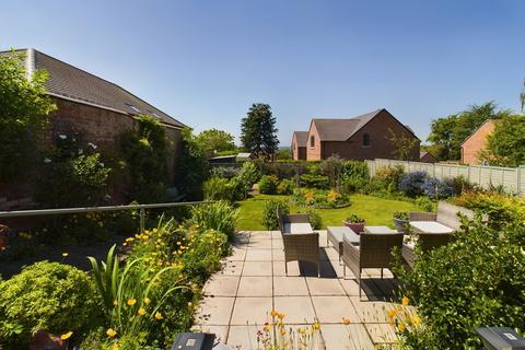 2 bedroom detached bungalow for sale, Stanton Road, Stapenhill