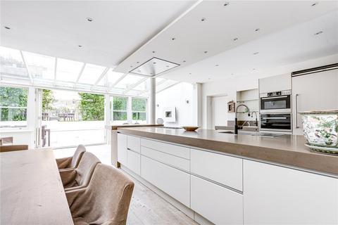 5 bedroom terraced house to rent, Salcott Road, London