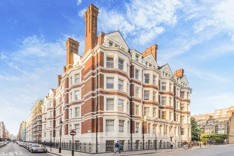 2 bedroom flat for sale, Ridgmount Gardens, London