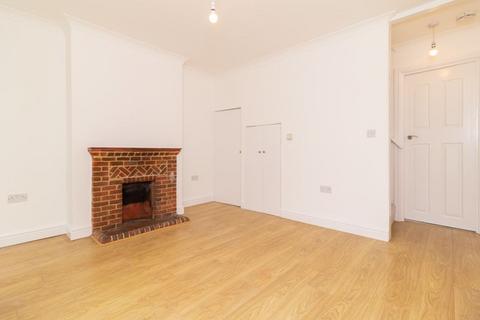 139 Buxton Lane, Caterham, CR3 5HN