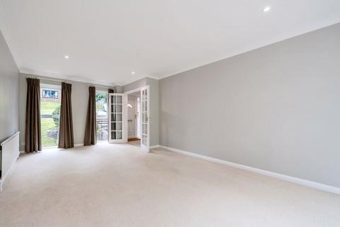 3 Betula Close, Kenley, CR8 5ET