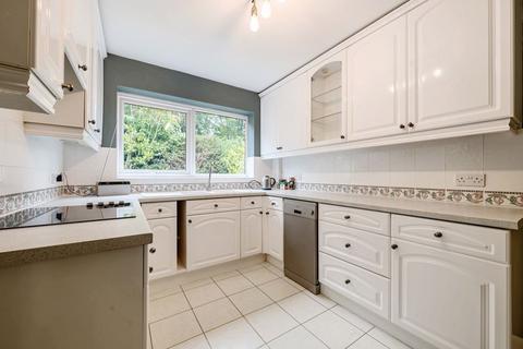 3 Betula Close, Kenley, CR8 5ET