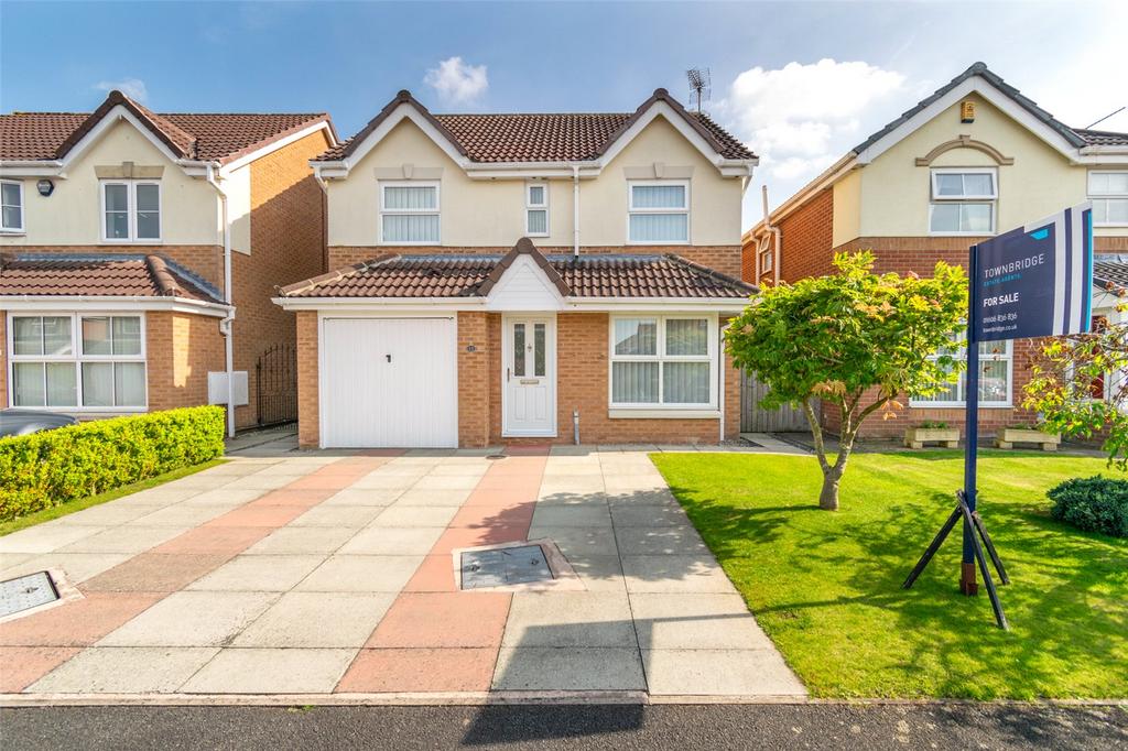 Angus Grove, Middlewich 4 bed detached house - £279,950