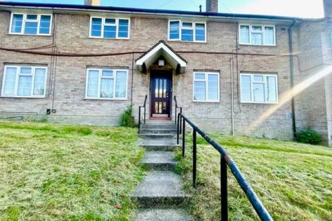 1 bedroom ground floor flat for sale, Sparrows Herne, Bushey