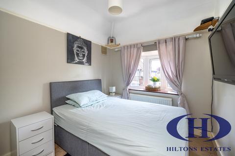4 bedroom semi-detached house for sale, Park View Road, Southall