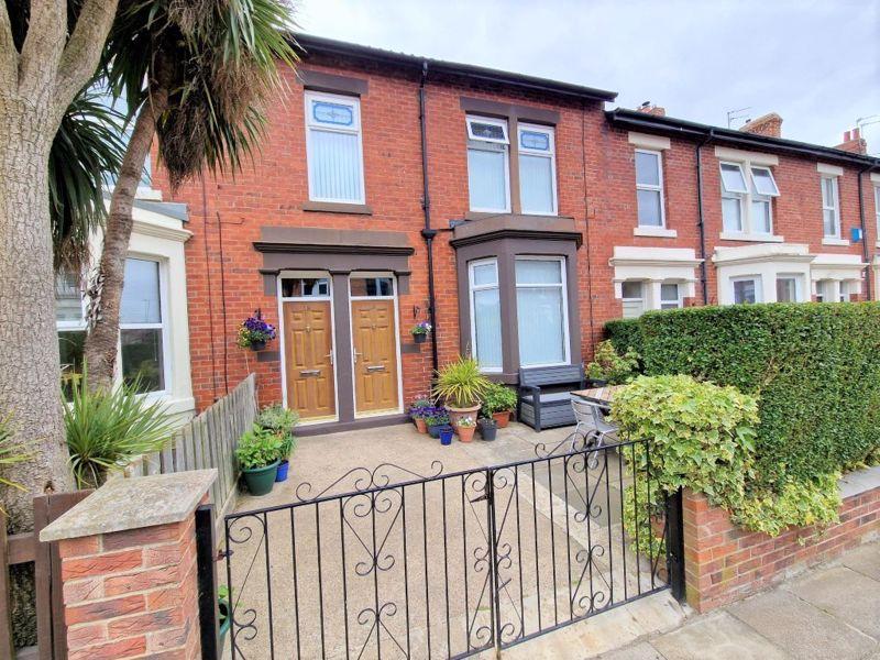 Beaumont Terrace, Gosforth 5 bed flat - £390,000