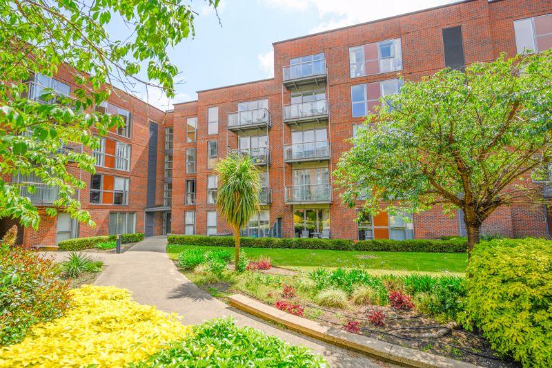 The Heart, WaltonOnThames 1 bed apartment £1,350 pcm (£312 pw)