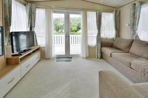3 bedroom park home for sale - Kingfisher Lake, Cotswold Hoburne, Cotswold Water Park