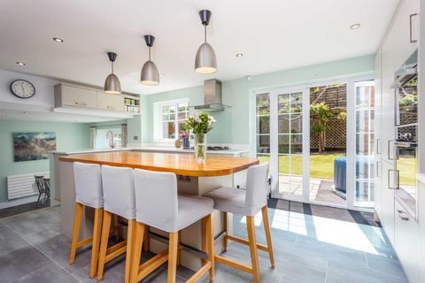 22 Tymawr, Caversham, Reading, RG4 7XR