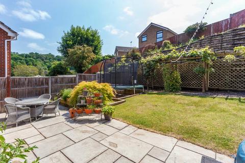 22 Tymawr, Caversham, Reading, RG4 7XR