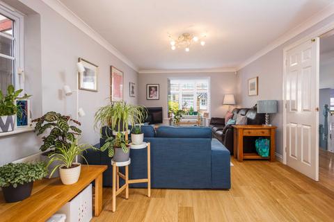22 Tymawr, Caversham, Reading, RG4 7XR