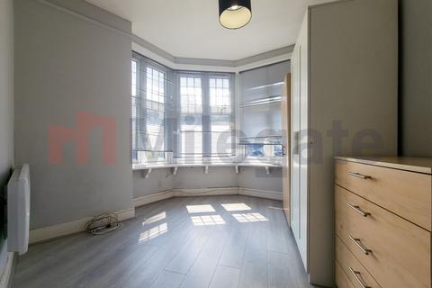 1 bedroom flat to rent, Aldenham Road, Watford WD19