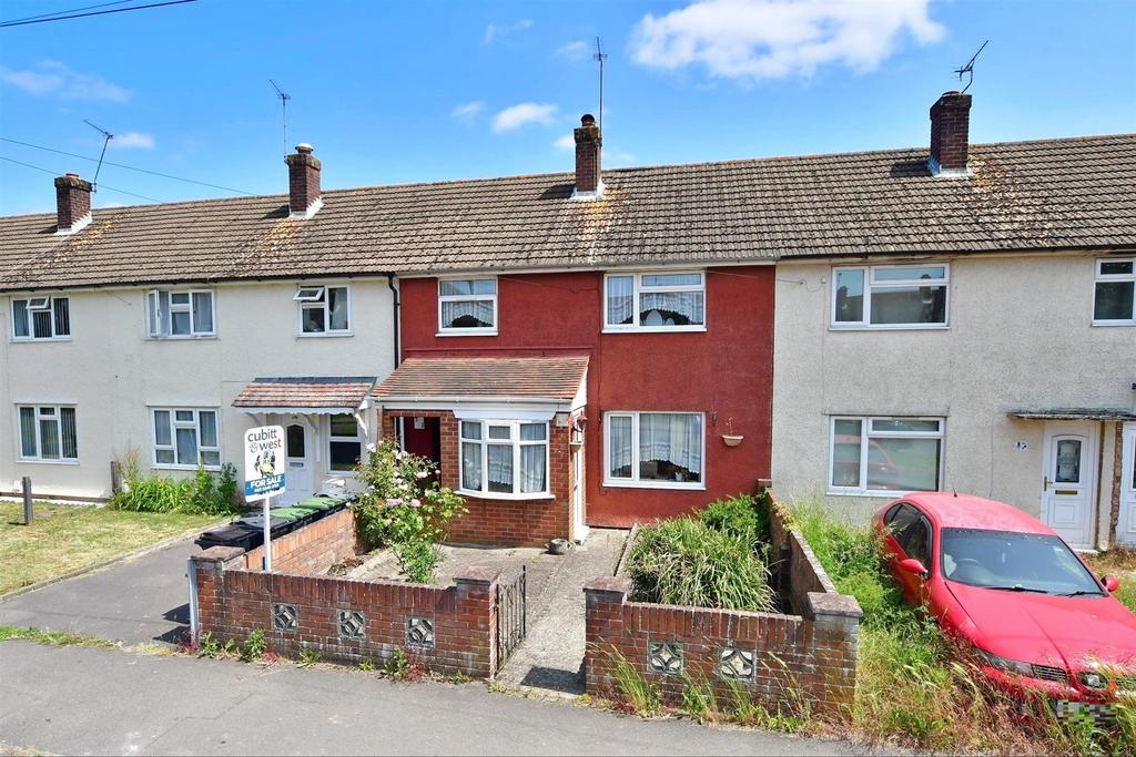 Barncroft Way, Havant, Hampshire 3 bed terraced house £200,000