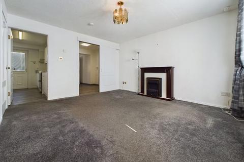 8 Arnum Place, Carluke, ML8 4EE