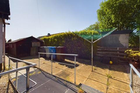 8 Arnum Place, Carluke, ML8 4EE