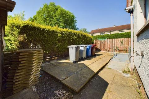 8 Arnum Place, Carluke, ML8 4EE