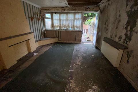 8 Queens Close, Smethwick, B67 7DY