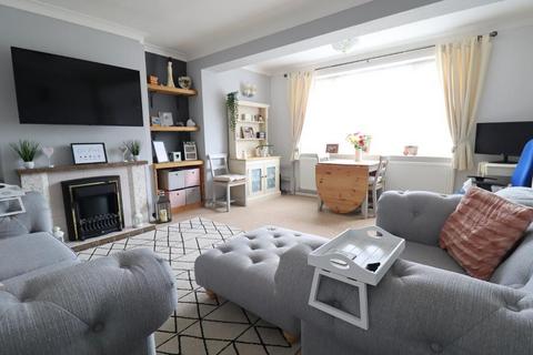 152 Chesford Road, Luton, LU2 8DS
