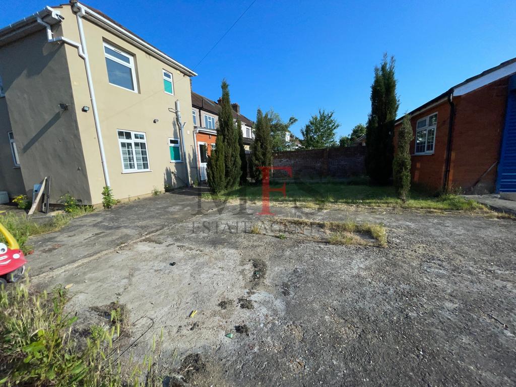 Photo 36