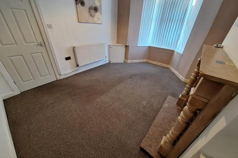 3 bedroom terraced house to rent, Rodney Street, Birkenhead