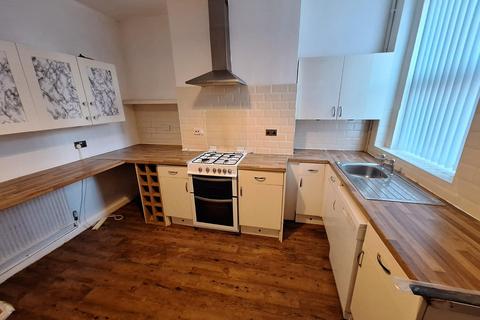 3 bedroom terraced house to rent, Rodney Street, Birkenhead