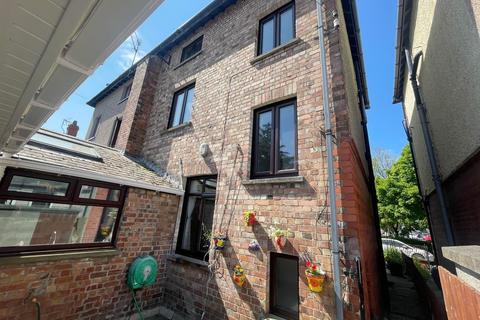 4 bedroom semi-detached house for sale, 18  Elm Tree Avenue, Aberystwyth, SY23