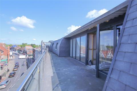 1 bedroom penthouse to rent - East Grinstead, West Sussex
